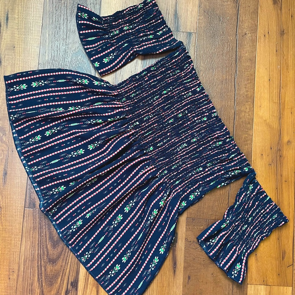 Miley + Molly cold shoulder top